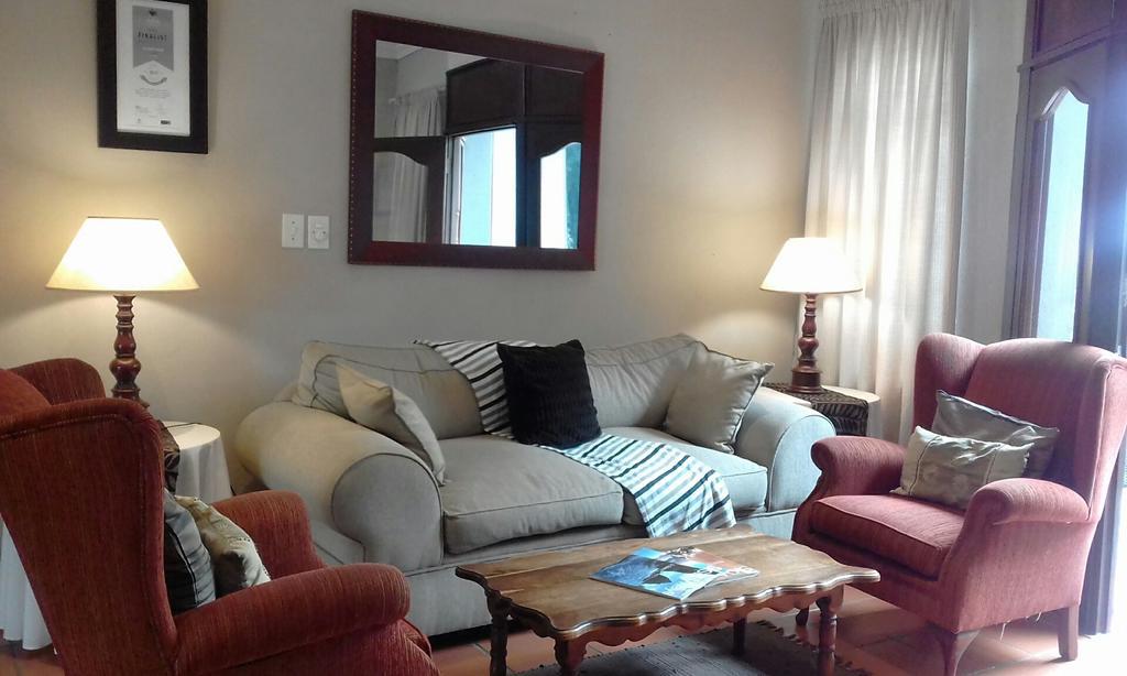 Cu Guest House พาลาบอร์วา ภายนอก รูปภาพ