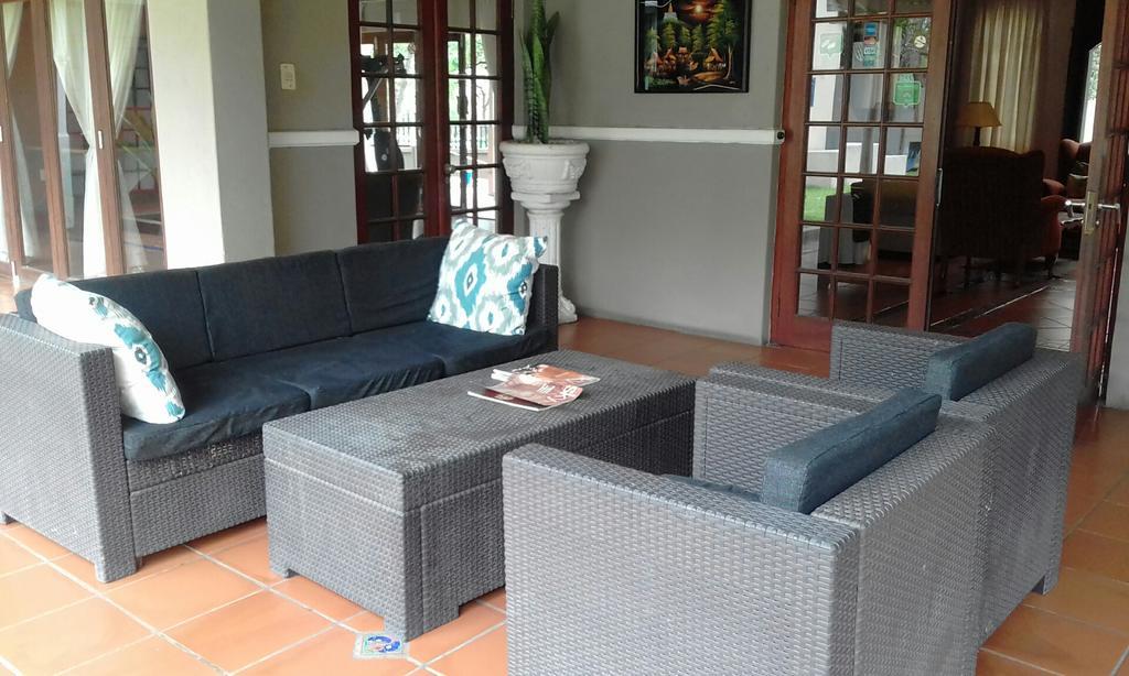 Cu Guest House พาลาบอร์วา ภายนอก รูปภาพ