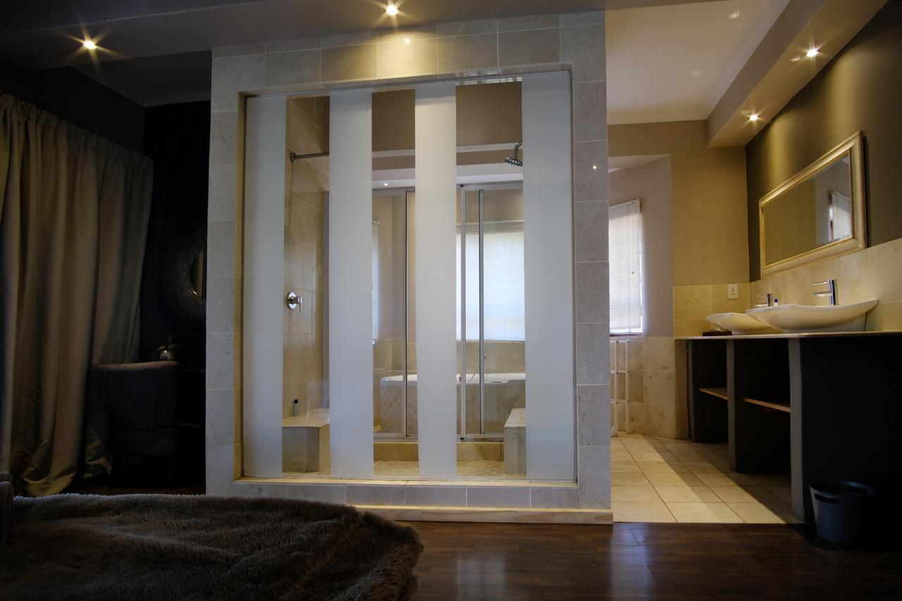 Cu Guest House พาลาบอร์วา ภายนอก รูปภาพ