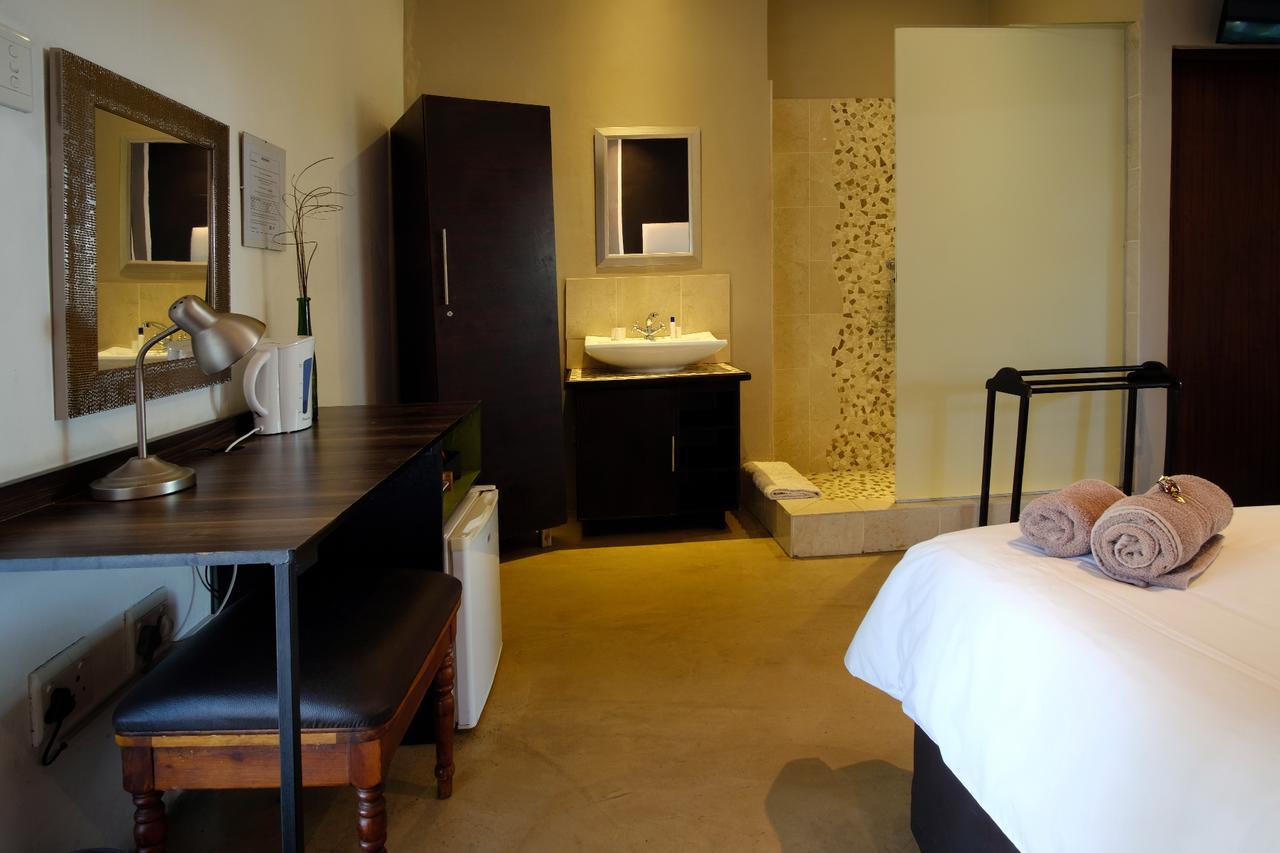 Cu Guest House พาลาบอร์วา ภายนอก รูปภาพ