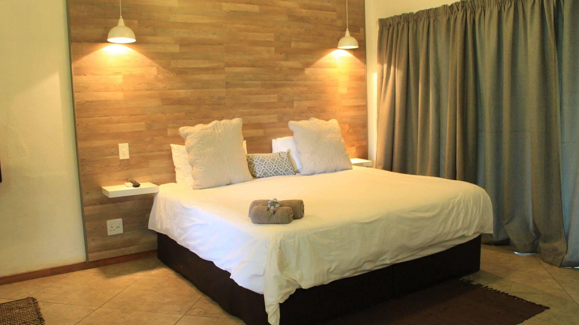 Cu Guest House พาลาบอร์วา ภายนอก รูปภาพ