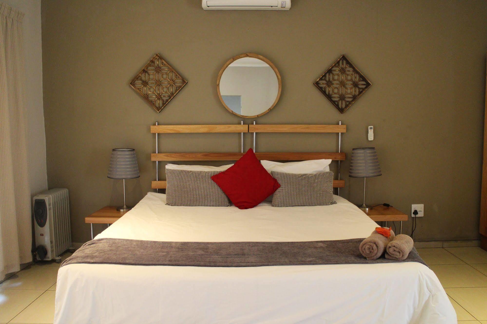 Cu Guest House พาลาบอร์วา ภายนอก รูปภาพ